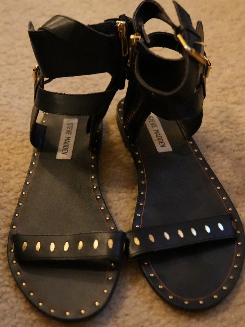 Steve Madden Gila Black Studded Gladiator Ankle Cuff Sandals Size 8